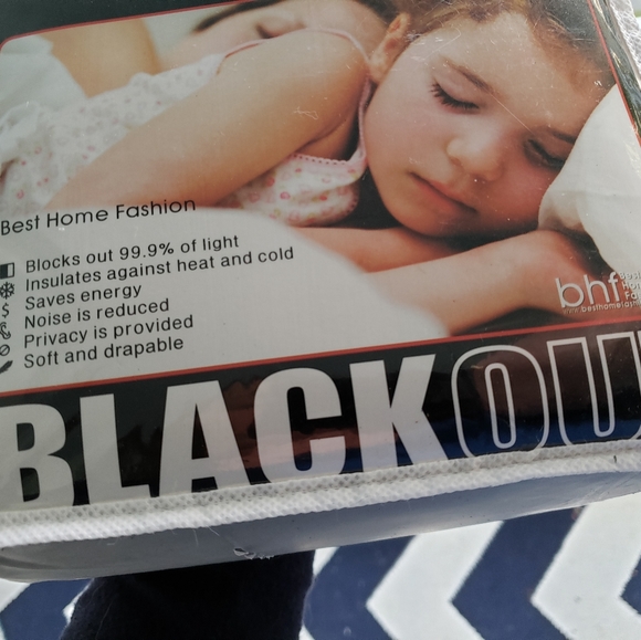 Blackout curtains - Picture 2 of 7